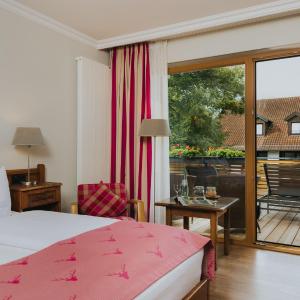 Double or Twin Room with Balcony