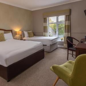 Standard Room with One Double Bed and One Single Bed - Non-Smoking