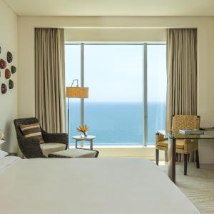 King Room with Ocean View - Club Access