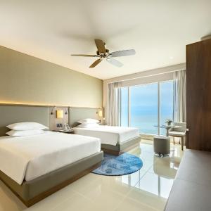 Double Room with Two Double Beds and Ocean View - Club Access