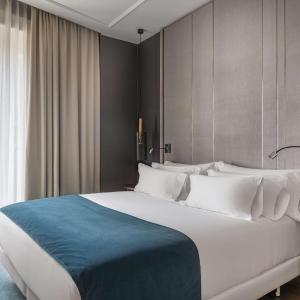 Superior Double or Twin Room with Gran Vía View