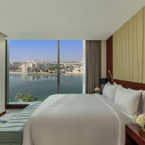 Junior King Suite with View