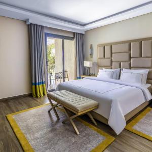 Lagoon Deluxe King Suite with Sea View