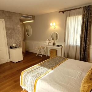 Deluxe Junior Suite