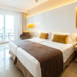 Triple Room (2 Adults + 1 Child)