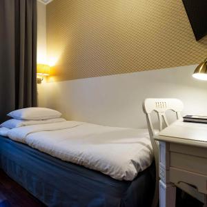 Small Single Room