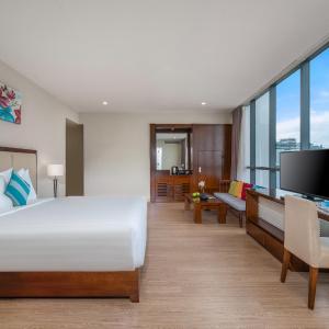 Deluxe Double Sea View with Bathtub 