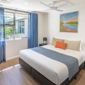 One-Bedroom King Suite with Kitchenette - Non-Smoking 