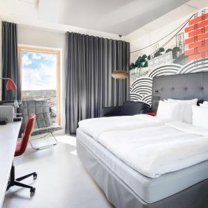 Superior King Room with Extra Bed