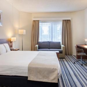 Standard King Room - Accessible