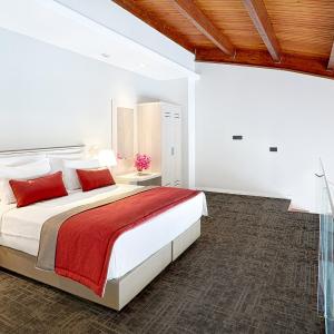 Duplex Room