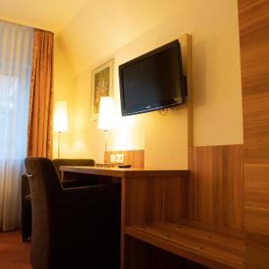 Double or Twin Room with Private Bathroom