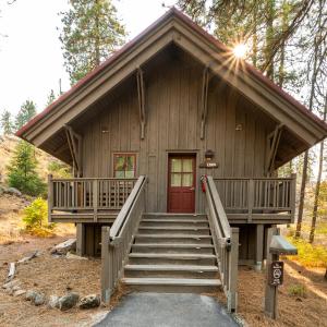 Eyrie Cabin