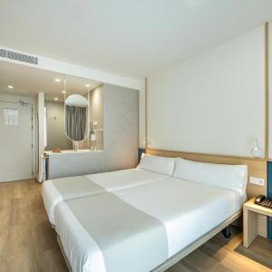 Double Room with Terrace (2 Adults)