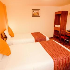 Twin Room (2 Single Beds)