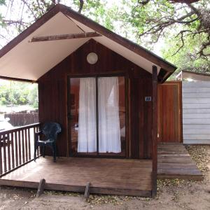 Cabin with Private External Bathroom