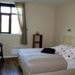 Triple Room with Shared Bathroom