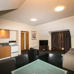 Superior One-Bedroom Apartment - Top Floor