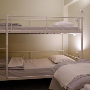 Basic Triple Room with Shared Bathroom