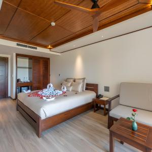 Deluxe Double/Twin Retreat with Pool View