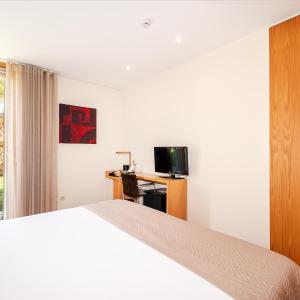 Double or Twin Room with Romantic