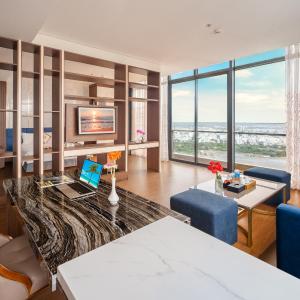 Suite with Balcony