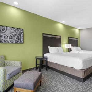 Queen Room with Two Queen Beds - Non-Smoking