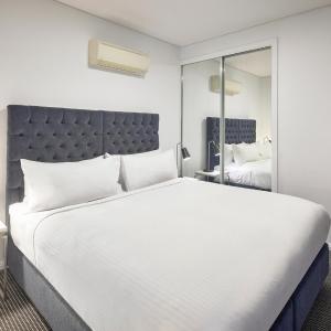 One-Bedroom Balcony Suite