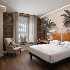  Standard room, 1 Queen Bed