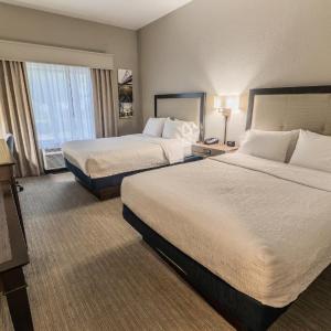 Room with Two Queen Beds - Non-Smoking