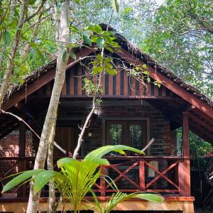 Natural Mud Cabanas A/C