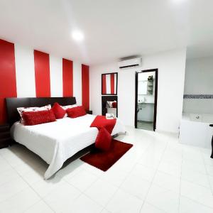 Deluxe Studio