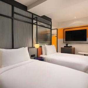 Aloft Twin Room