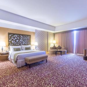 Executive King Room