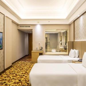 Grand Deluxe Twin Room