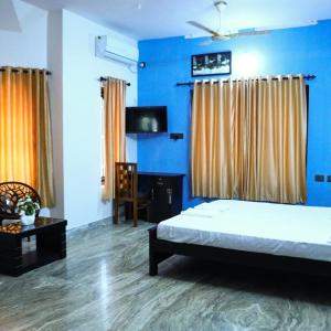 Double Room with Pool View