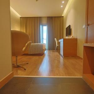 Double or Twin Room with City View