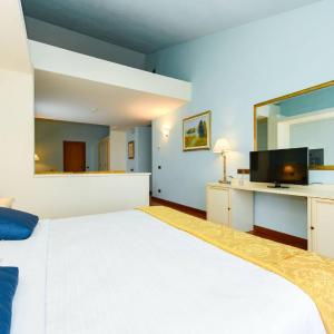 Suite with Balcony