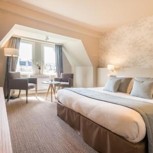 Prestige Room