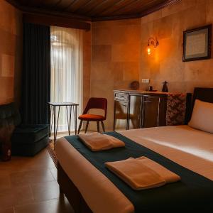 Suite with Garden View