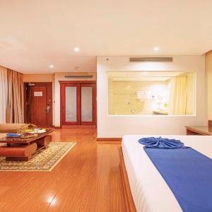 Triple Room with Lake View