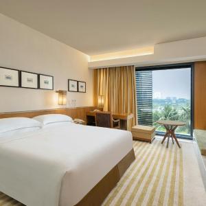 Room with King Bed or Queen Bed