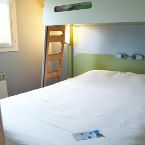 Triple Room with One Double Bed and One Bunk Bed