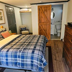Small Double Room