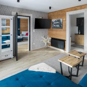 Deluxe One-Bedroom Apartment with Garden View