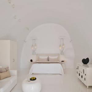 Deluxe Suite with Caldera View