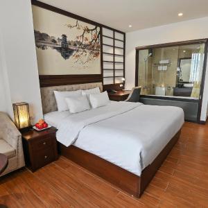 Suite with City View