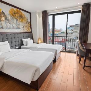Twin Room with Balcony