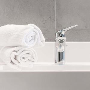 Room with Double Bed - Mobility Accessible 