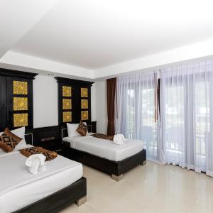 Superior Double or Twin Room with Garden View